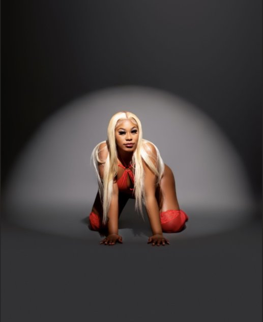 Your Elite Sexy Fun Companion You Seek & Dream Of !!