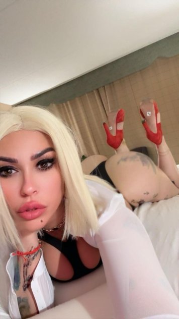 Hello daddy, call me to please you 😍😘