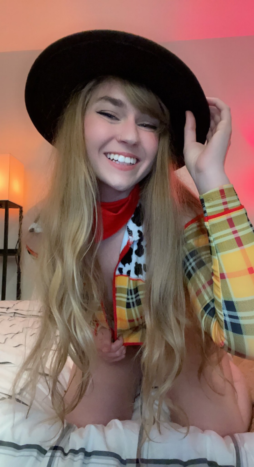 I’m HORNY and AVAILABLE for fun rn 😩💦👅🍆INCALL & OUTCALL