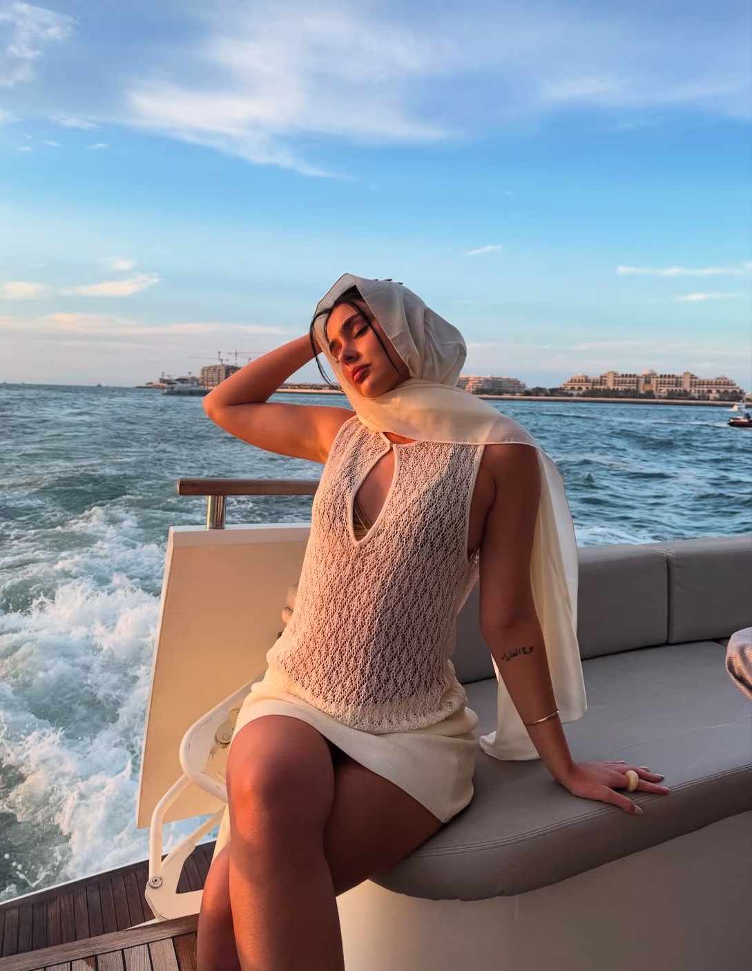 I’m lucy 100 percent honest, real, genuine send me a text message for fun 🤩