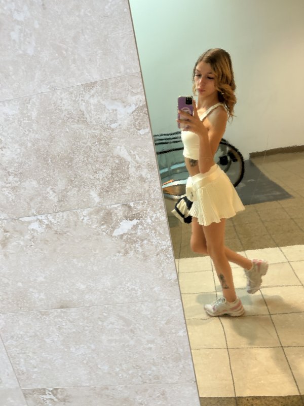 your dream girl!
