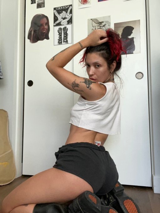 IM AVAILABLE FOR BOTH INCALL AND OUTCALL