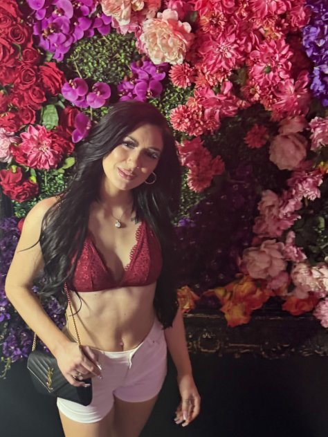 ASK ABOUT MY hour SPECIALs 🌹💦