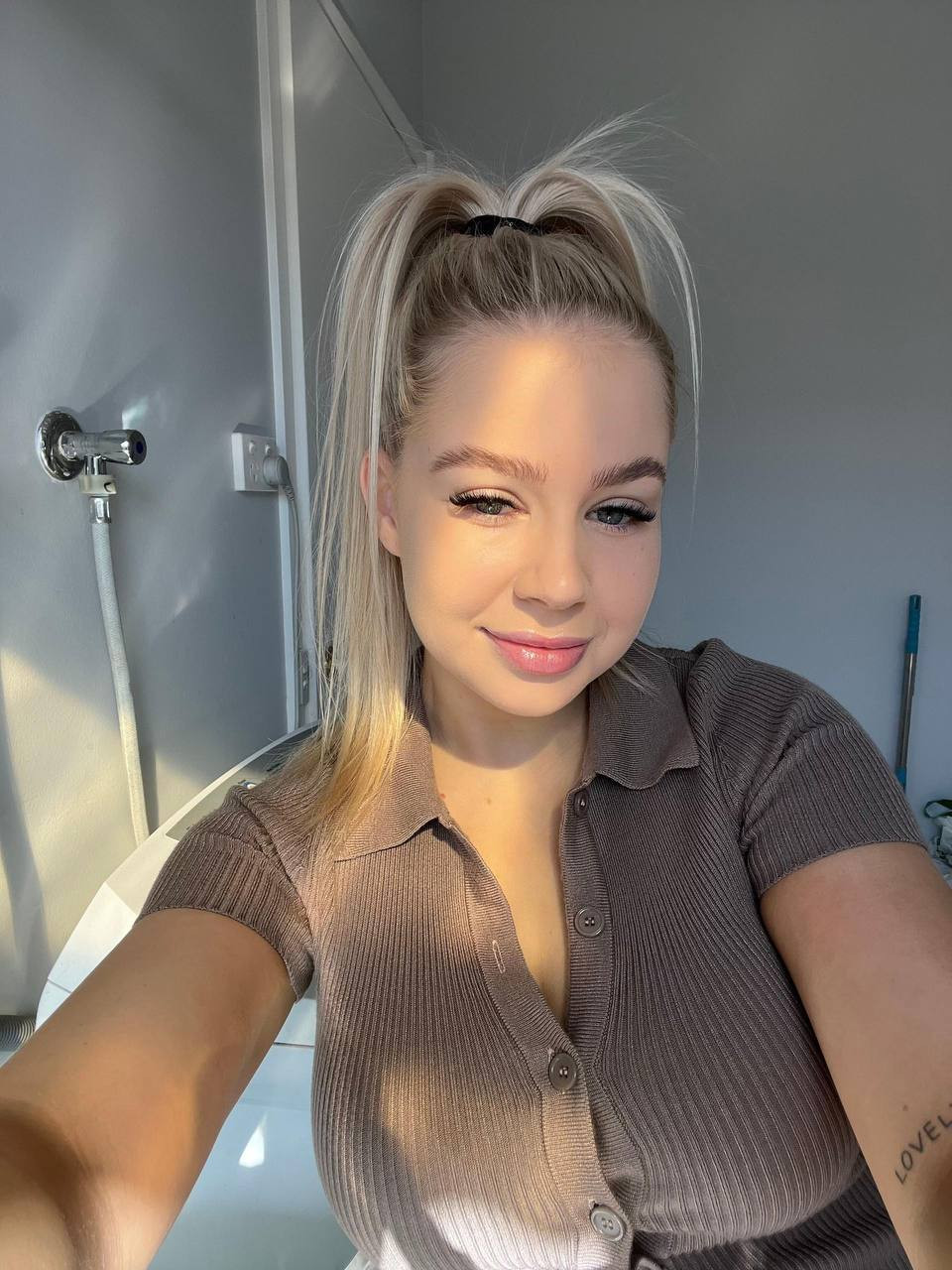escorts