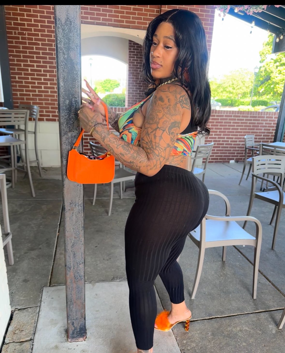 AVAILABLE FOR HOOKUP. HMU 🤙🏾👅😈🥰