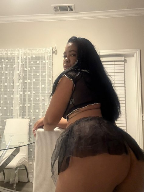 Mis fotos y videos cachondos te prenderán tu cubana sexi solo incall