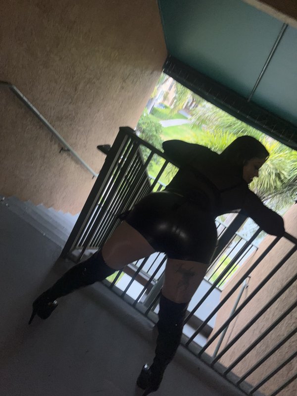 Ready To Drain Those Balls💦💦INCALL/OUTCALL 🍭 Gօʀɢɛօʊs 💋💎 UPSCALE