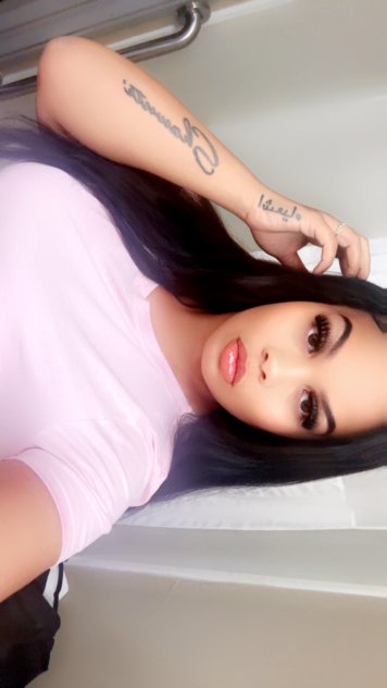 Busty Lustful Brown Skin Bombshell 💣  💦