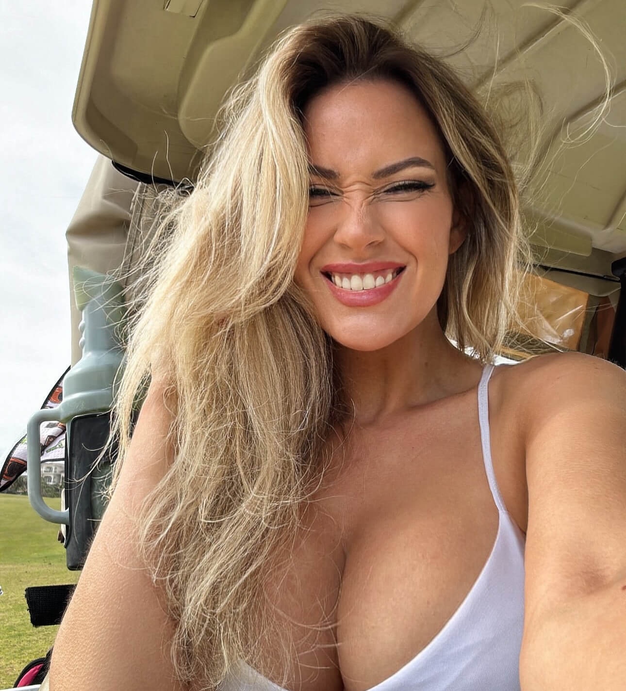 Looking for a hole-in-one kind of night? Let Paige, your sultry golf-loving sweetheart, take you on