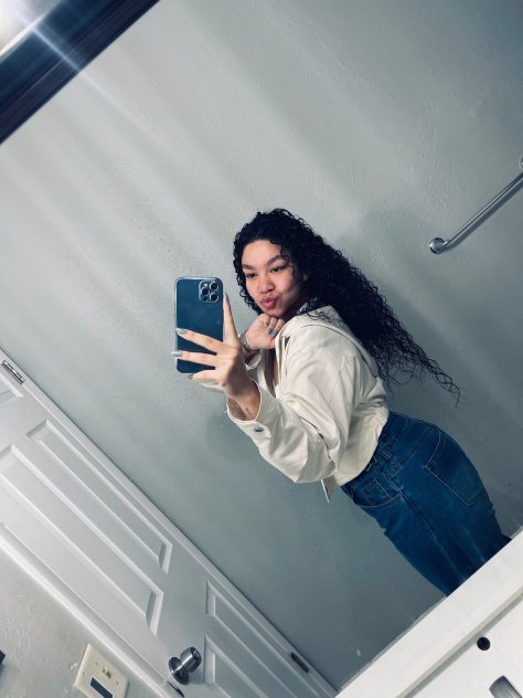 Hola amor disponible en tu ciudad