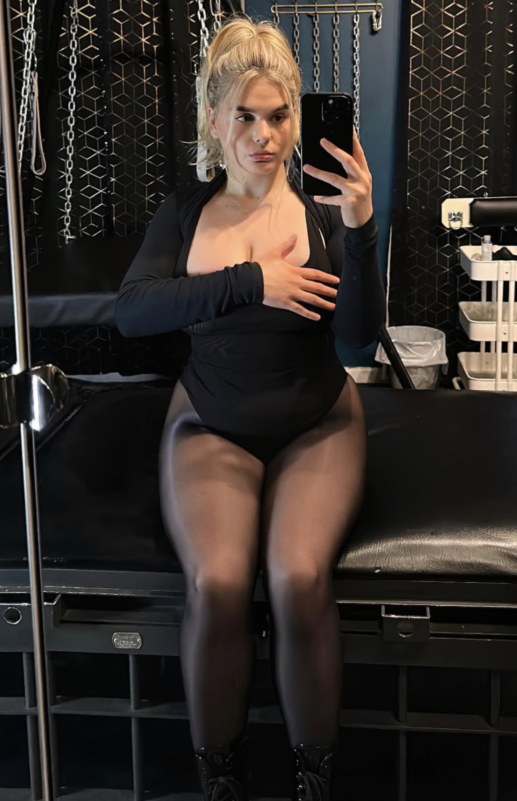 escorts