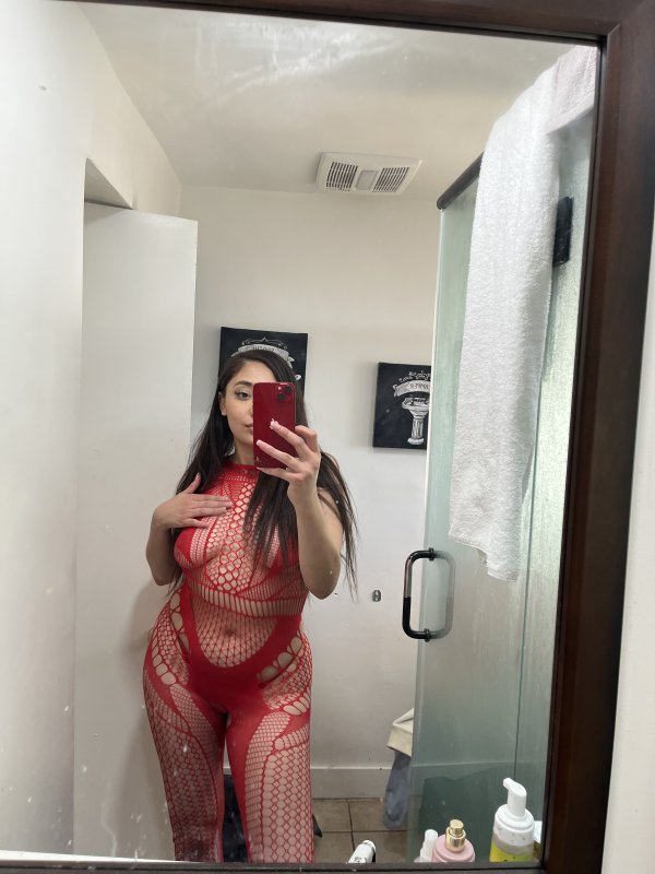 Thick sexy mixed chick