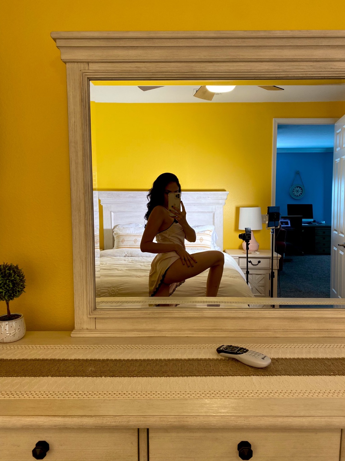 Soft yet commanding presence.