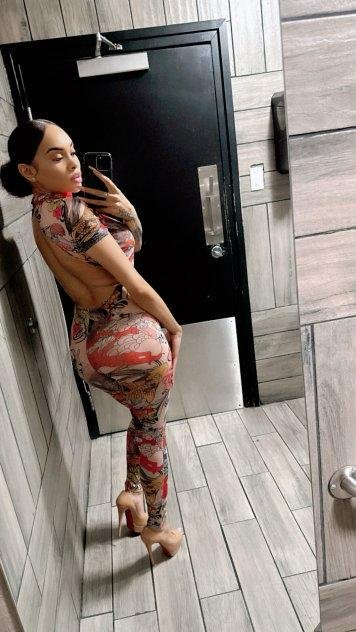 INCALL & OUTCALL CASH (786) 233-4456 🚘 CAR NO DEPOSIT I DO BJ, DOGGY,