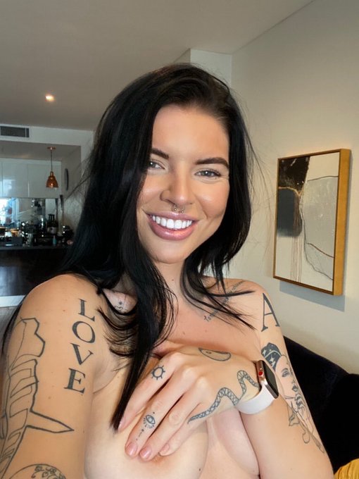 Any place of your choice I’m available for maximum pleasure 👅 🍑🍆💦