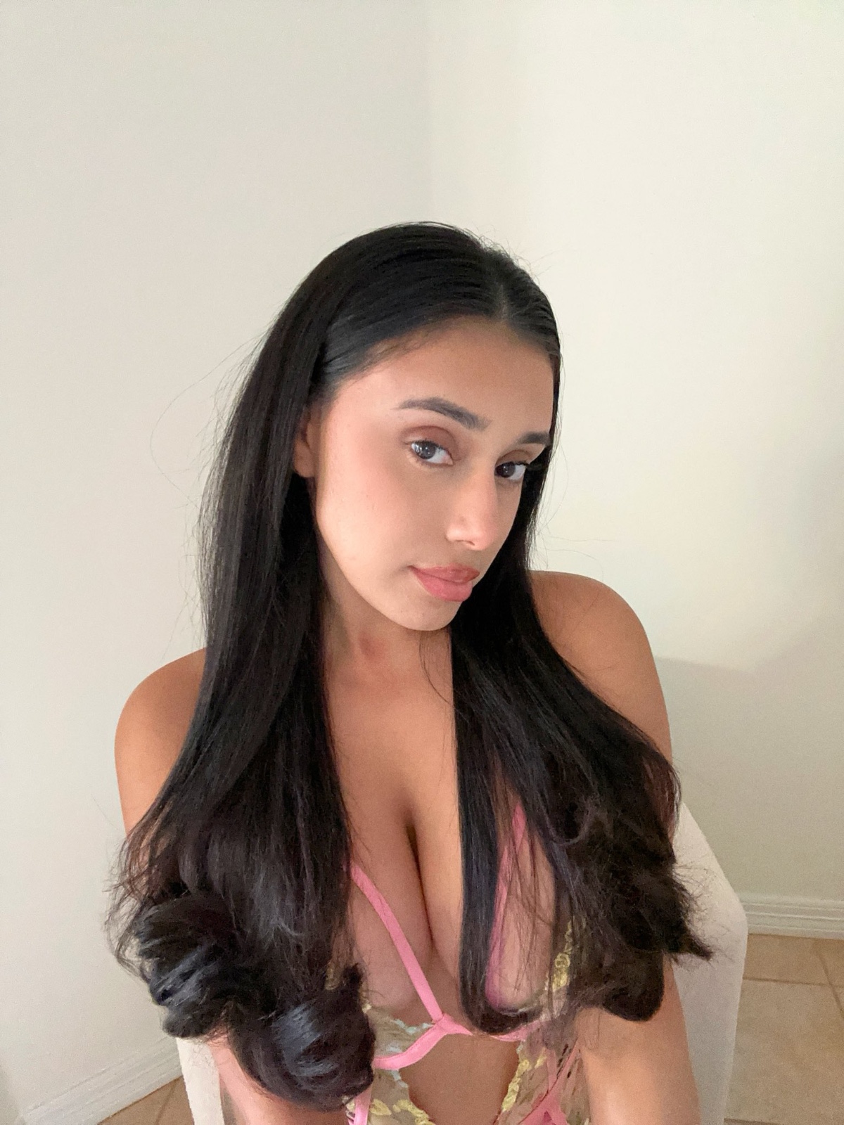 I’m not here to tease, I’m here to ruin your focus and make you come back for more