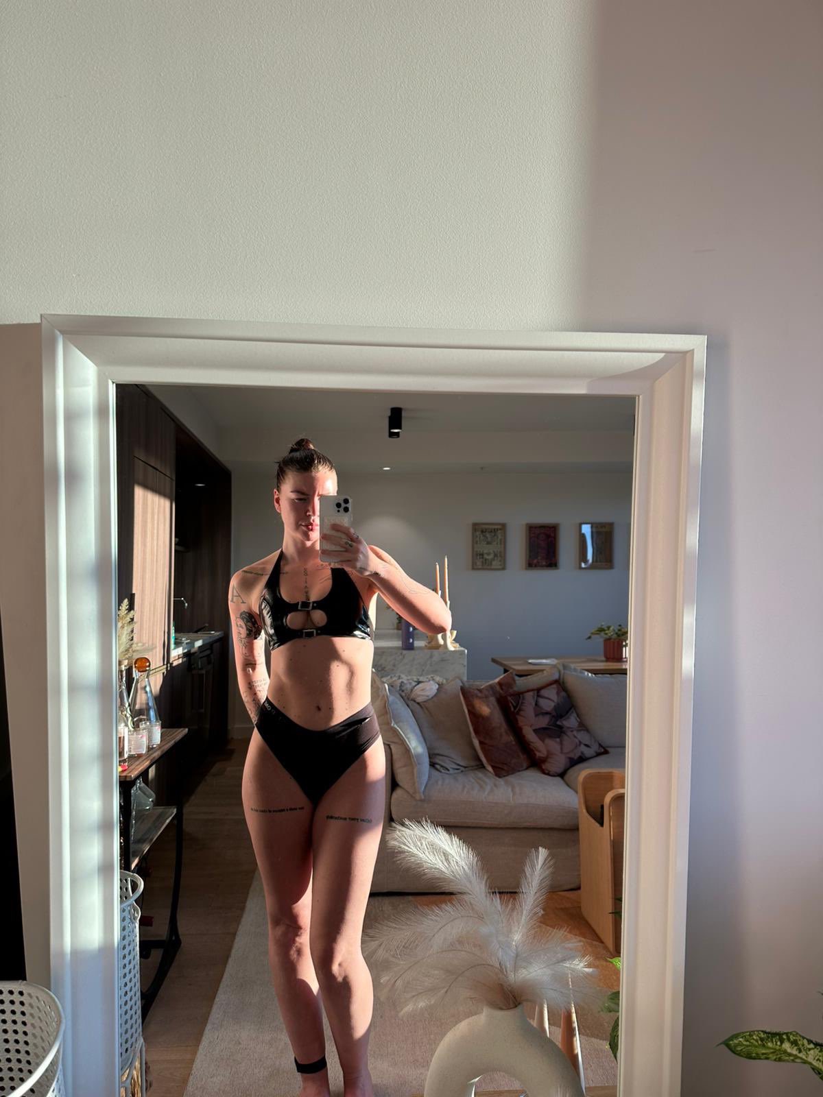 I’m down for hookup services, incalls, outcalls, car dates and hotels. 420 🍁