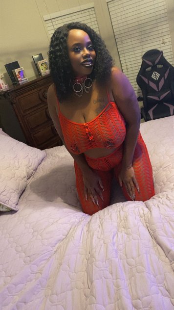 ✨ Hey, lover… it’s your favorite Sweet Treat, SwtCandee. ✨