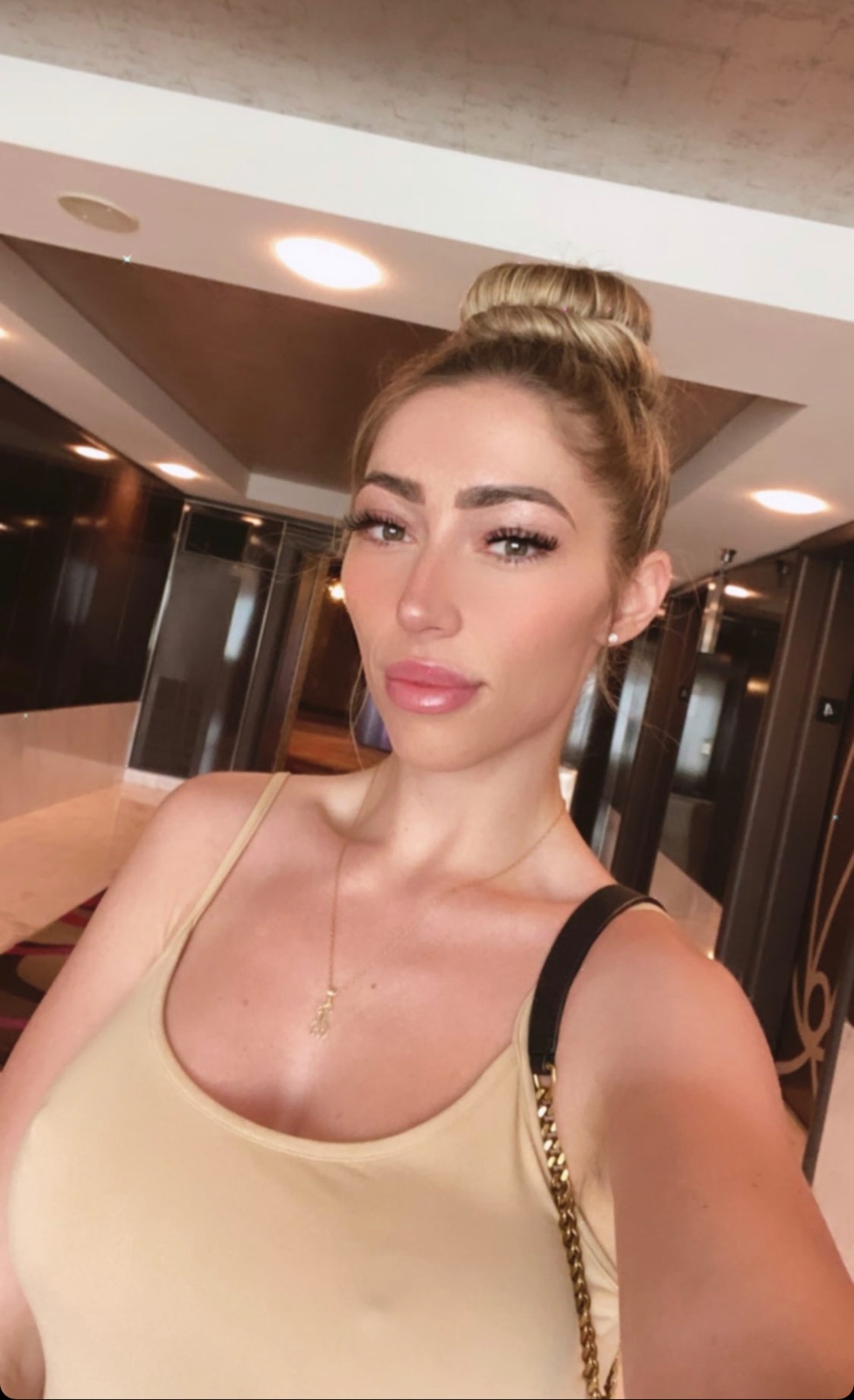 Dinner Bills on me. Here to meet someone who is real and ready to get serious in a relationship.