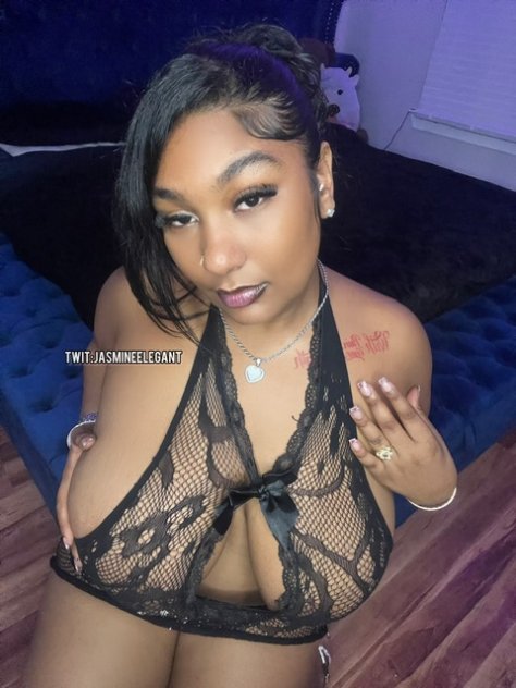 The Ethereal Queen Of Your Dreams