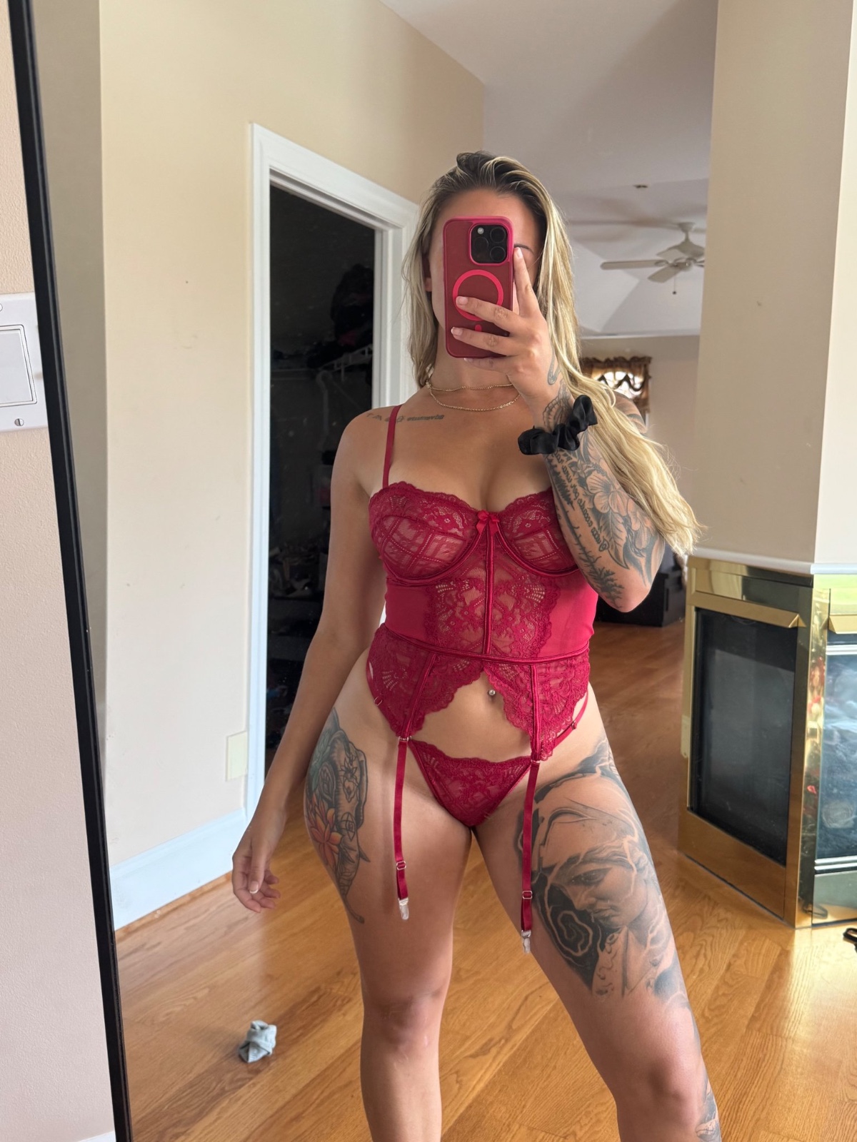 I’m available for hookup, it’s your girl rose bby text me if you’re ready