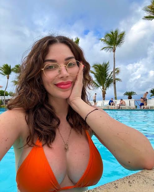 I AM DOWN FOR ALL KIND OF **** AND I NEED A BIG **** INSIDE MY WET P**SY💦text me on my number 32923