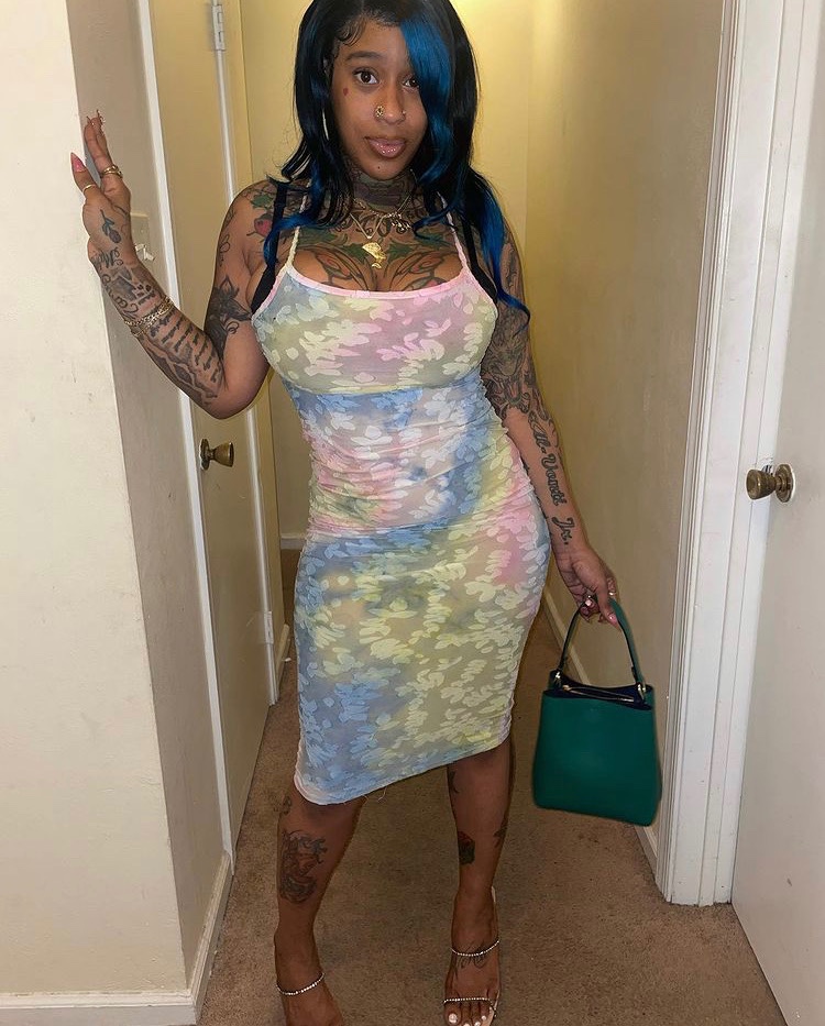 AVAILABLE FOR HOOKUP. HMU 🤙🏾👅😈🥰
