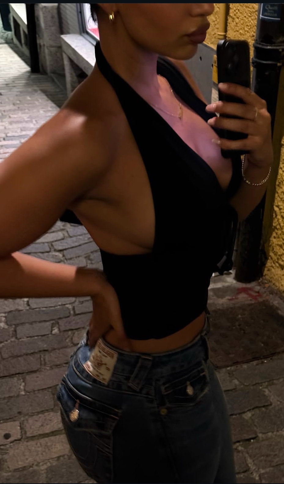 escorts