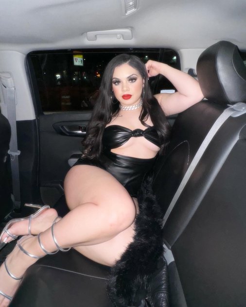 I love to tease and please