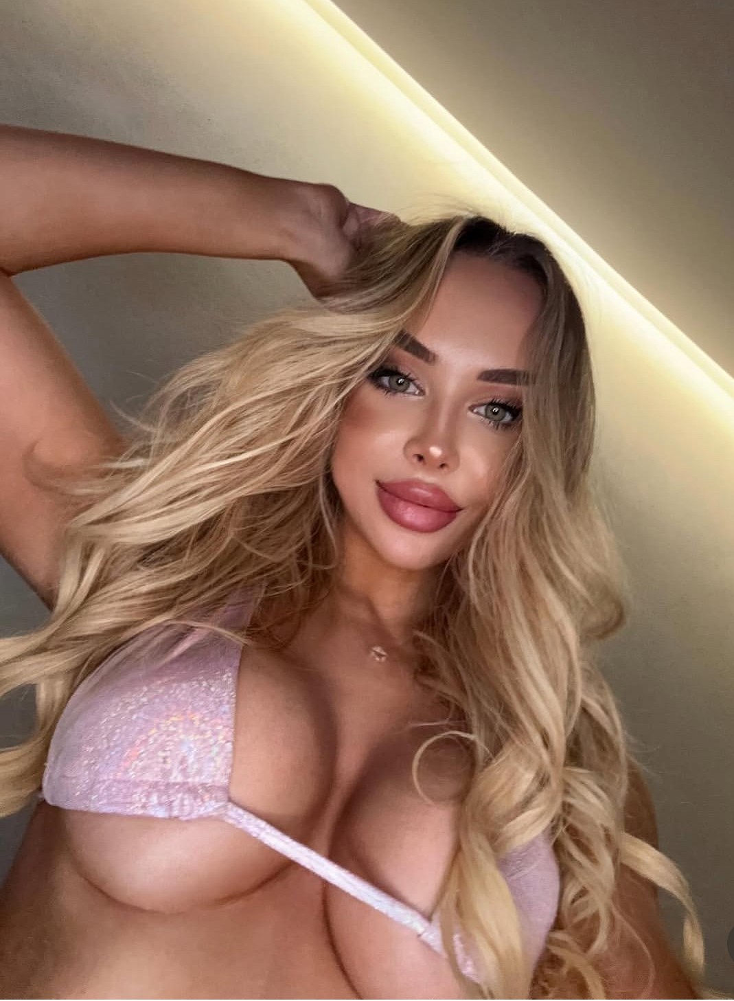 Discretion & Desrire