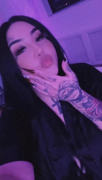 Exotic Mistress available to teach you a lesson