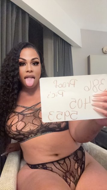 🚨🚨Extremly Thick Big Booty Red Bone😍 Proof Pics & Videos Inside