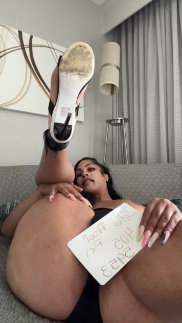 🚨🚨Extremly Thick Big Booty Red Bone😍 Proof Pics & Videos Inside