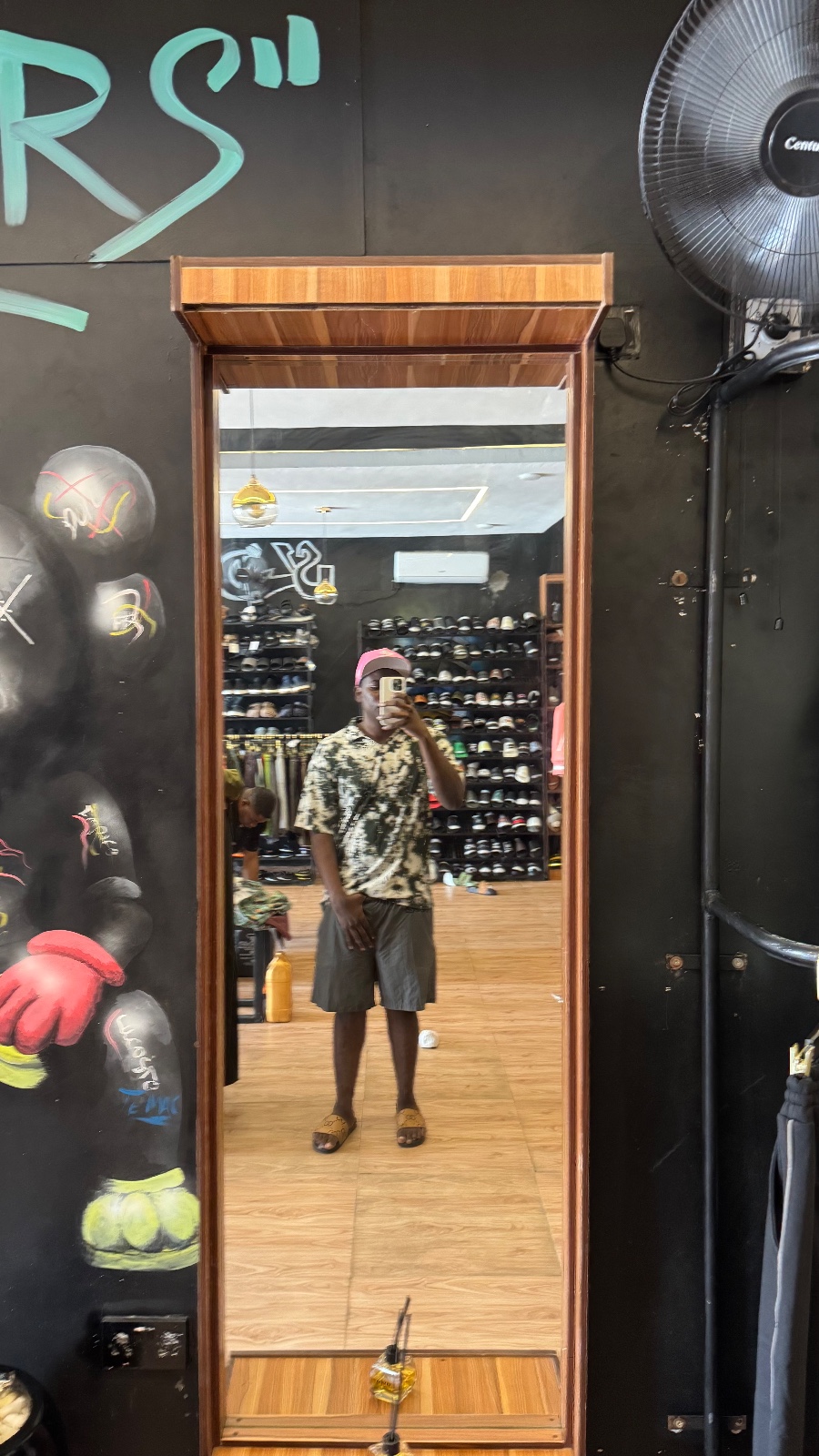 💫 Meet Amanda 😘 petite, elegant & unforgettable 💎 With curves that tease 🌹 lips that tempt 💋