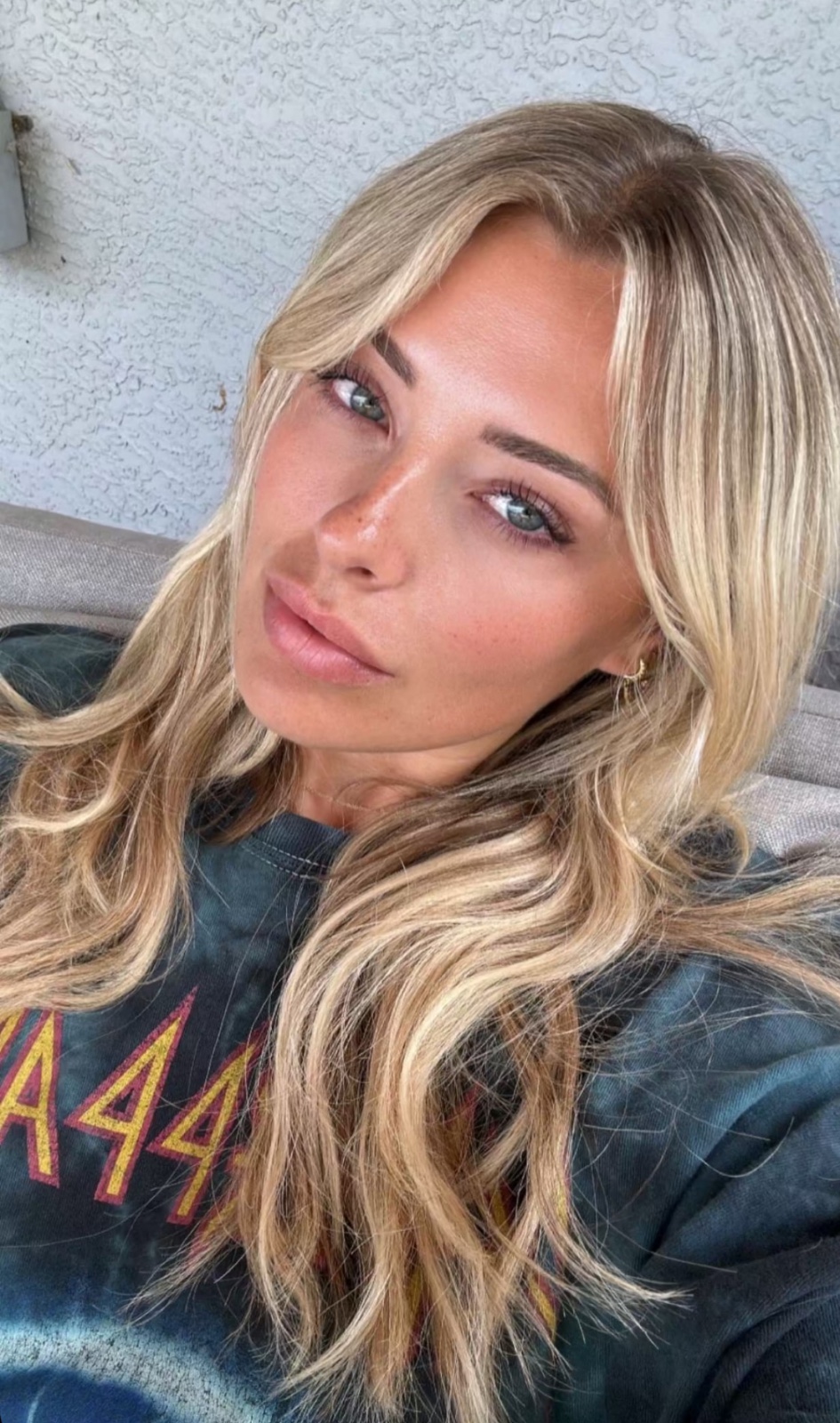 Looking for a hole-in-one kind of night? Let Paige, your sultry golf-loving sweetheart, take you on