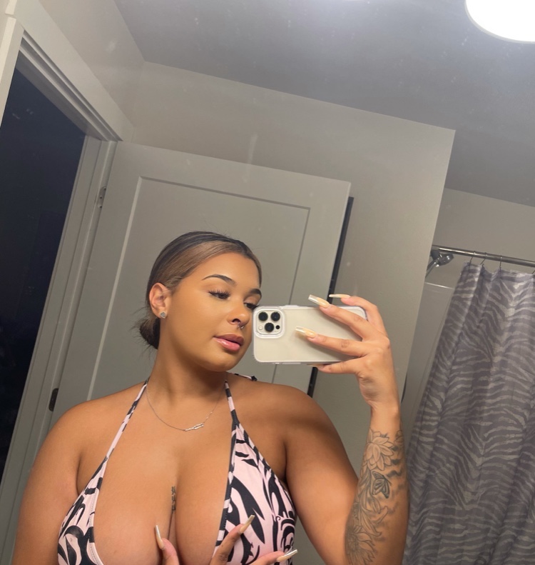 Heyyy Rally Pop here ☺️ HIT ME UP ‪+1 (757) 286‑3730‬🍏❤️FOR A FAIR~RATE, it’s soo much fun wit me !