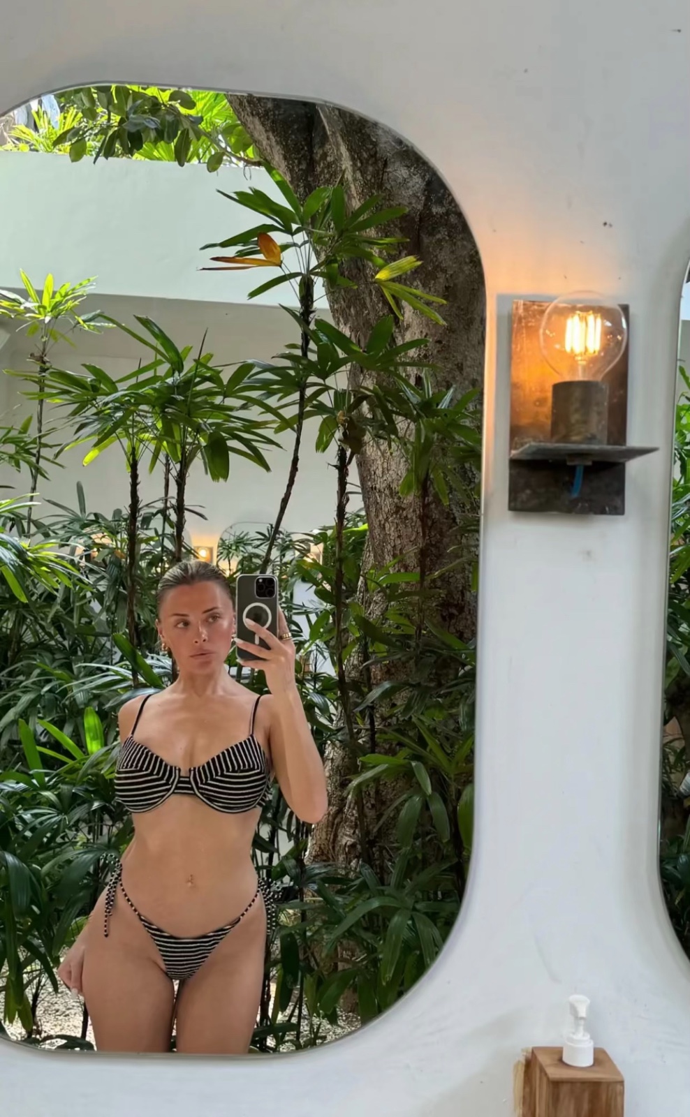 Looking for a hole-in-one kind of night? Let Paige, your sultry golf-loving sweetheart, take you on