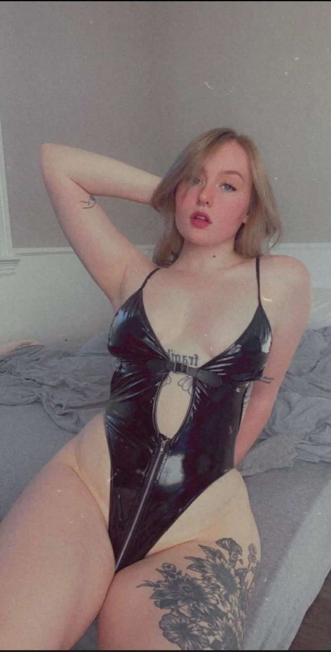 AVAILABLE FOR HOOK UP FUN👅🍑🍆💦