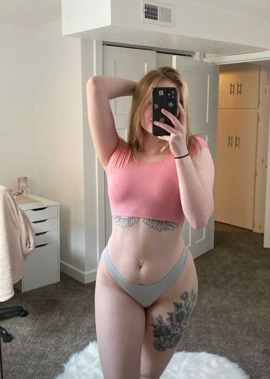 AVAILABLE FOR HOOK UP FUN👅🍑🍆💦