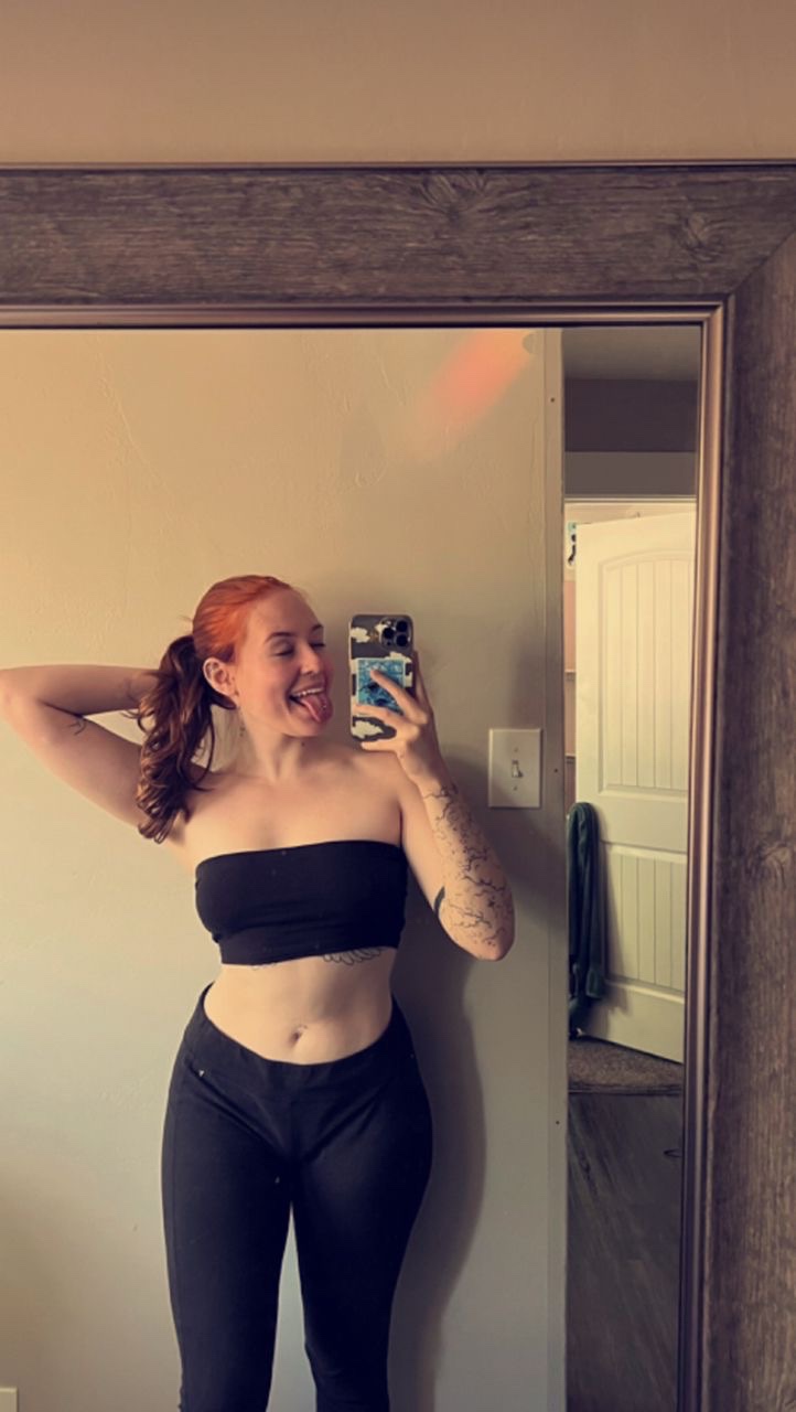 AVAILABLE FOR HOOK UP FUN👅🍑🍆💦