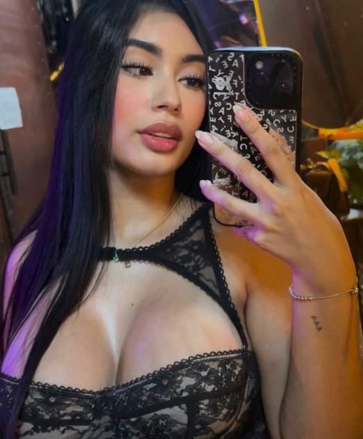 Hi, I'm a sexy girl. I like to make you feel special.