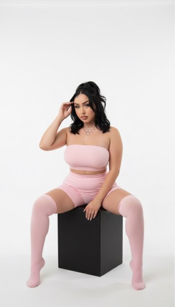 German American Temptress 🩷🏆