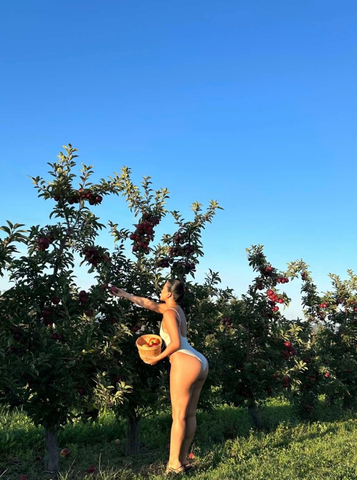 I’m Naughty🔥😴 and horny🤤😚🤤💦💦🍆 let’s have a good time