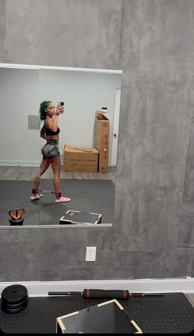 LOOKING🍭4🍬D🍦SWEETEST🍼MILKY💦JUICY🌧WET🍇**🍓SEND A DM