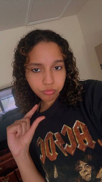 I’m available for both in call and out call service 24/7 💯