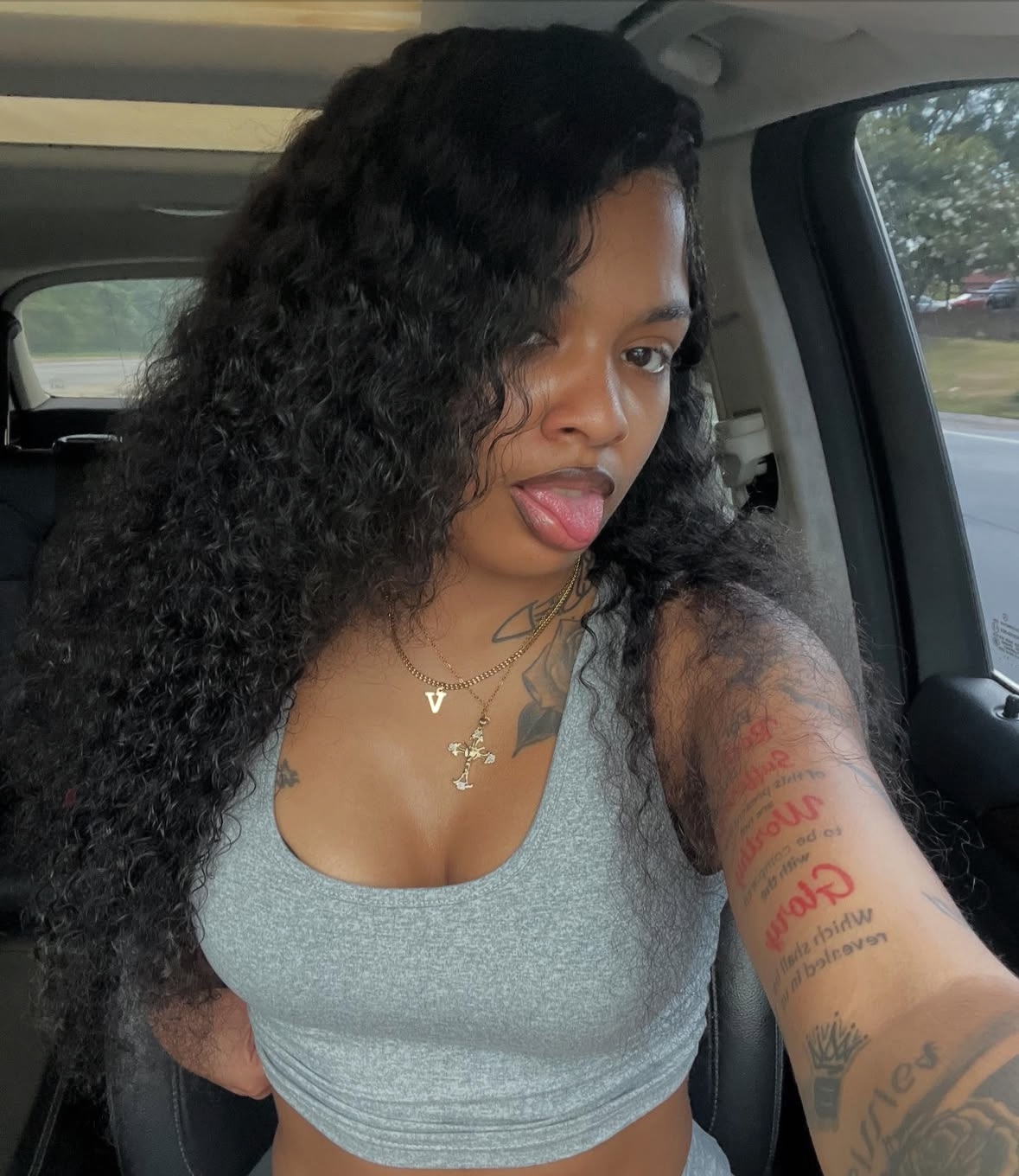 I’m available for both incall and outcall