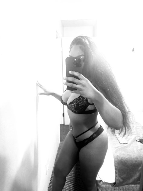 Upscale BombShell!! Curves like a RaceTrack! 💋💦