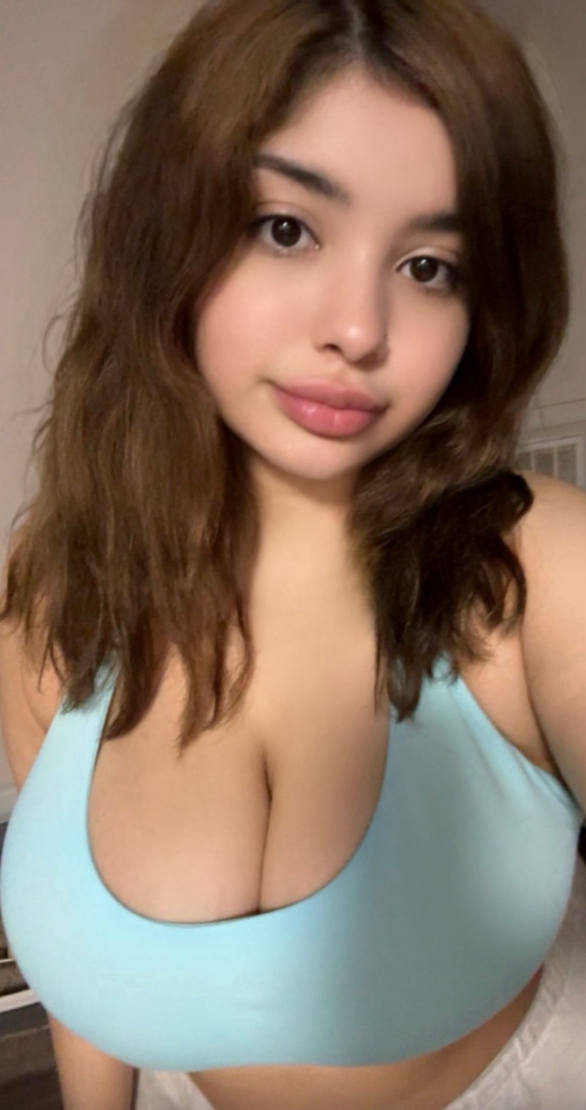 Let fuck now and make you crave for more juicy  moment 🍆🍑.