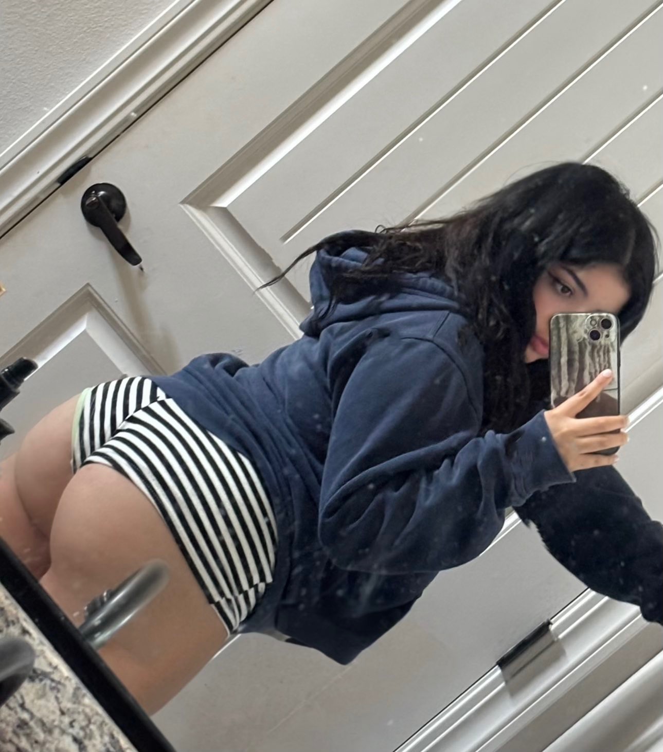 I want just a street guy for the night … i’m ready to get tipsy and ride hard ..