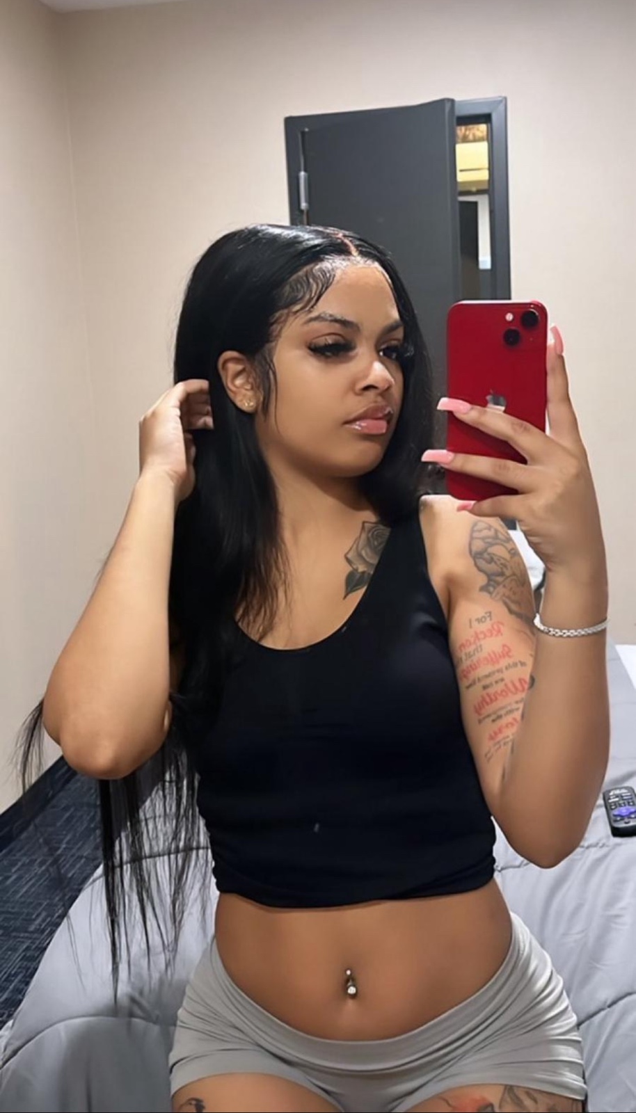 Working 24/7 Incall or outcall available for both session